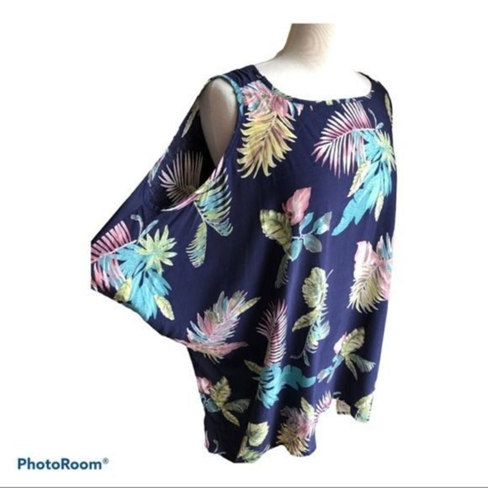 Umgee poncho style cold shoulder tropical top medium - Picture 2 of 5